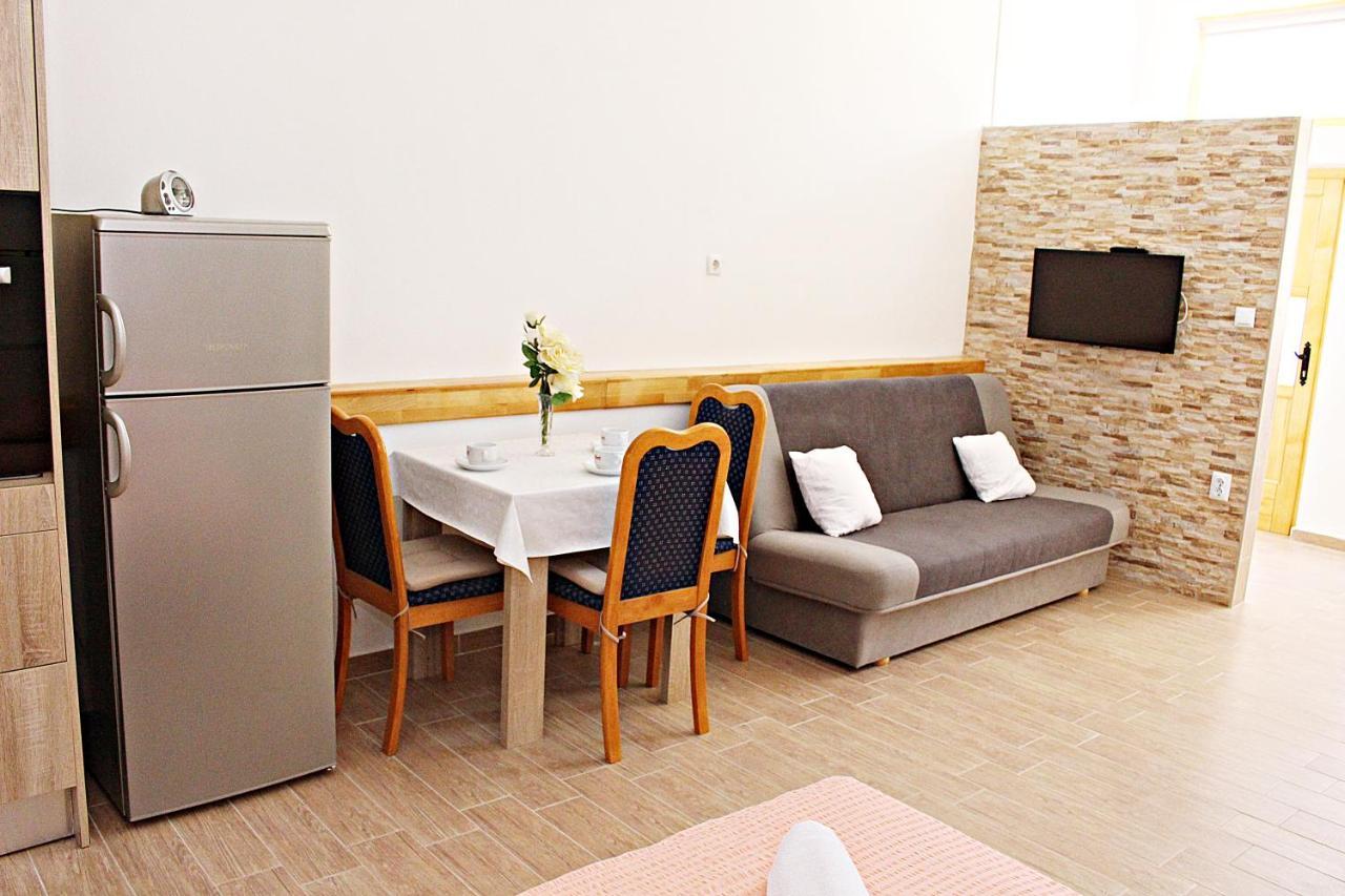 Studio Apartman Zara Zewnętrze zdjęcie